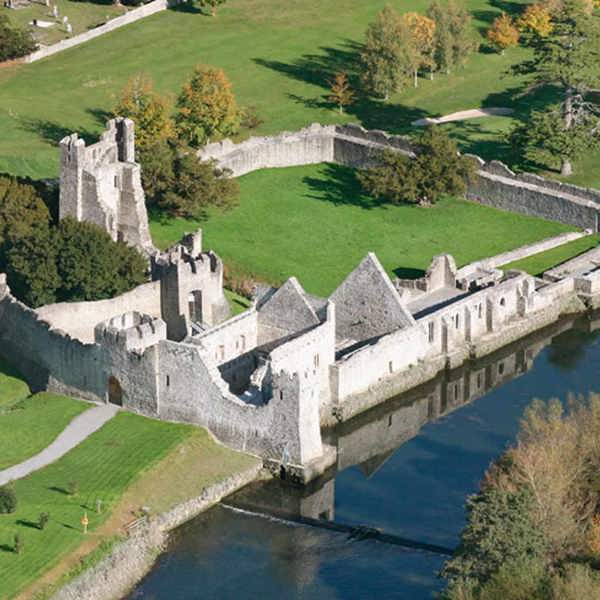 Castle & Village Tour