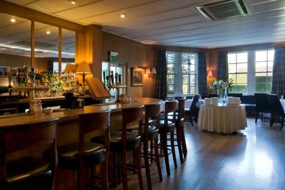 Excellent Long View Bar Photo